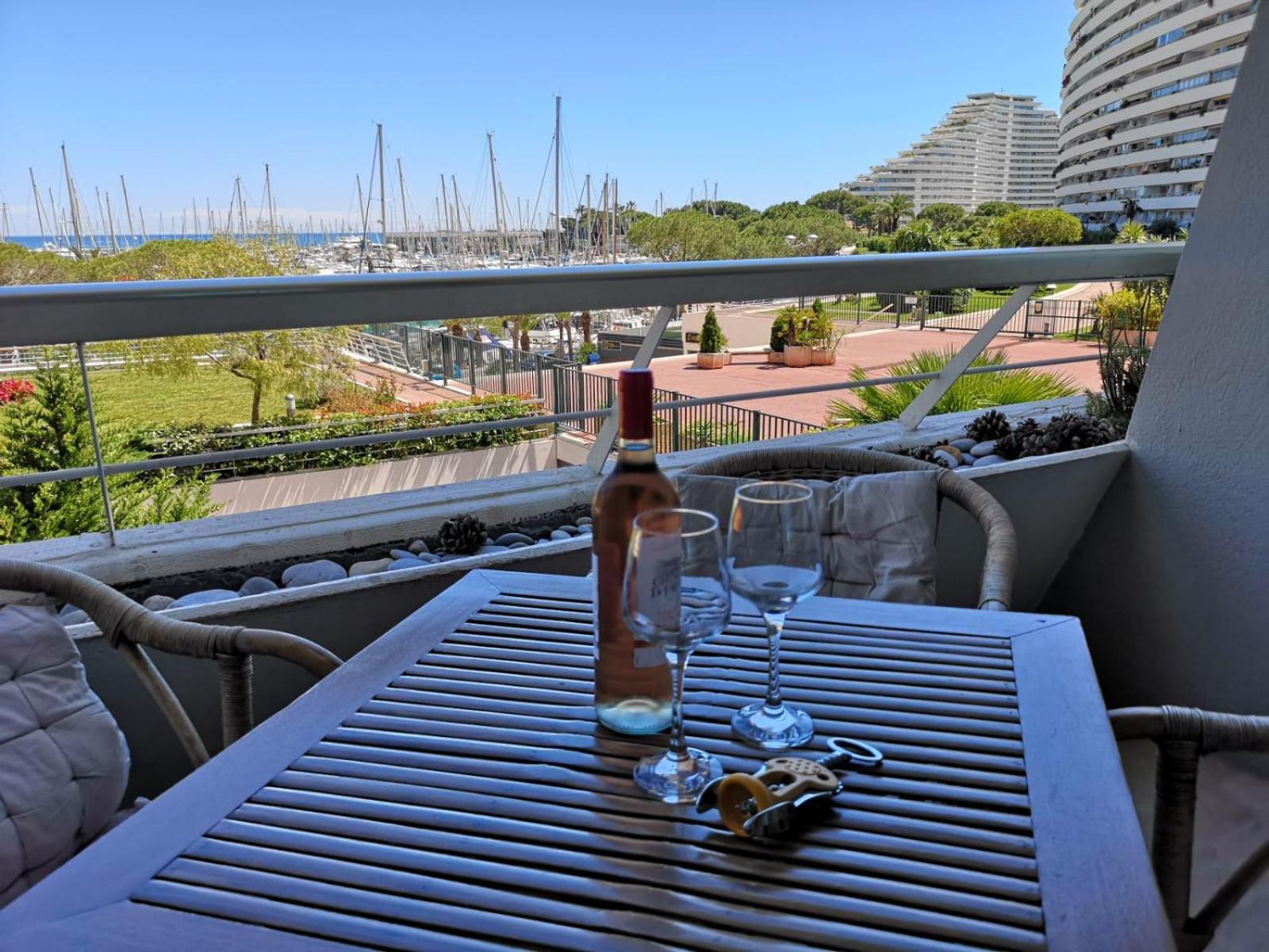 Ducal, Marina Baie Des Anges Apartment วิลล์เนิฟ-ลูเบ ภายนอก รูปภาพ